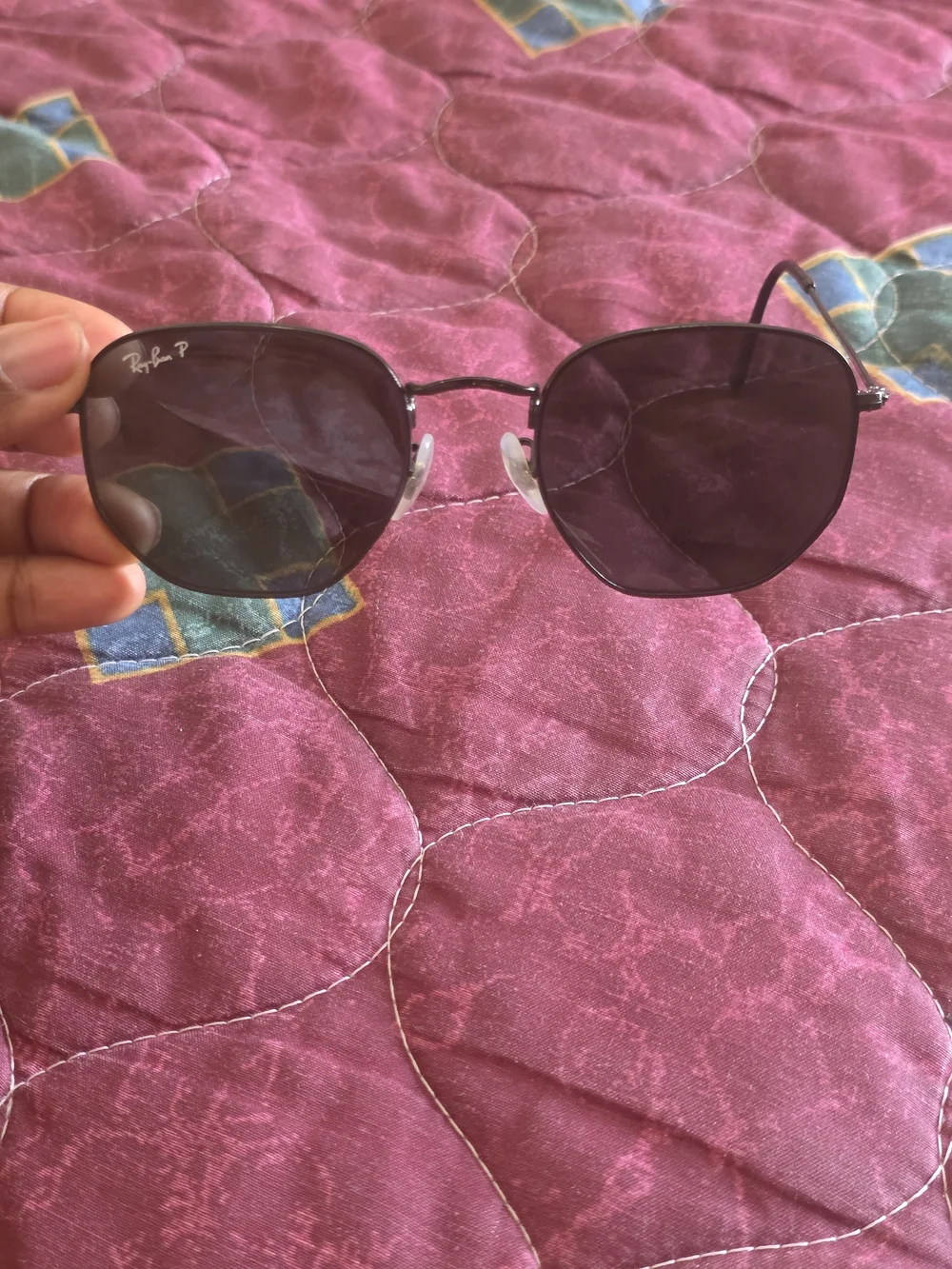 Ray-Ban Men’s Black Metal Sunglasses with Dark Lenses